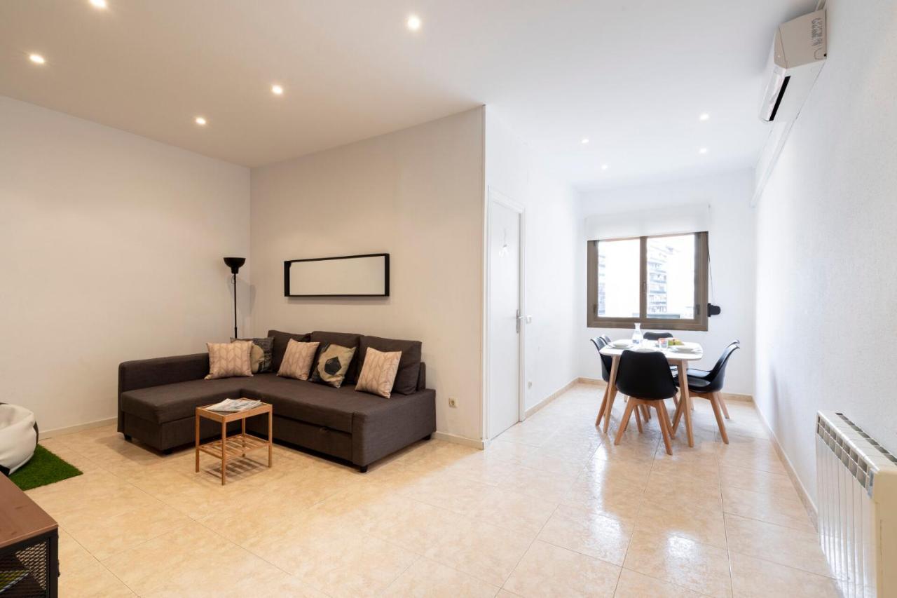 The Camp Nou Fcb Apartment Барселона Екстер'єр фото